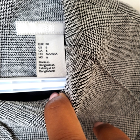 H&M grey textured dress - Picture 4 of 4